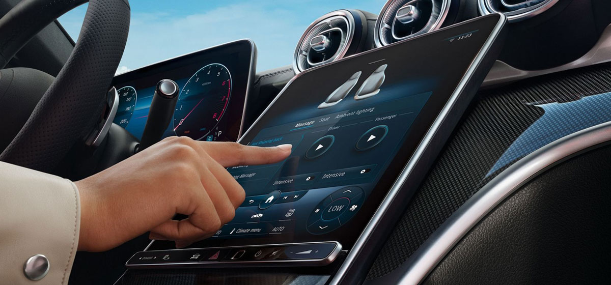 Bảng điều khiển trung tâm C-Class