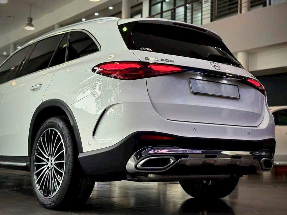 Đuôi xe GLC300 4Matic